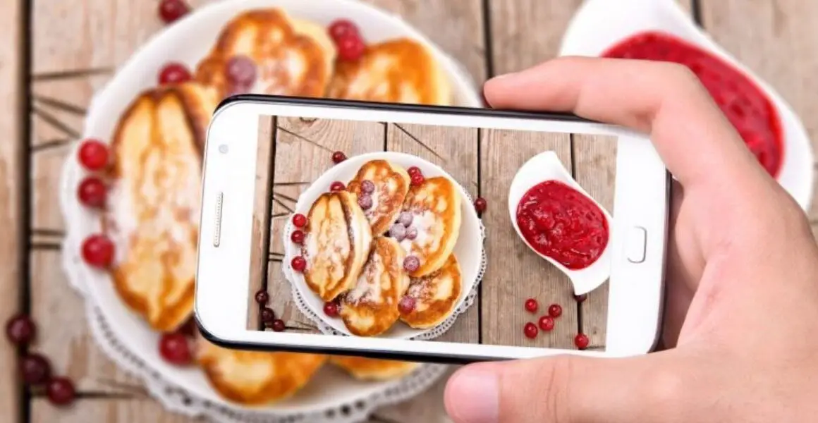 How to Make Money as a Food Blogger on Instagram