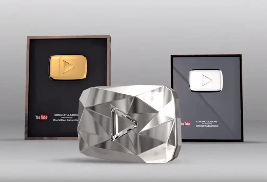 diamond play button